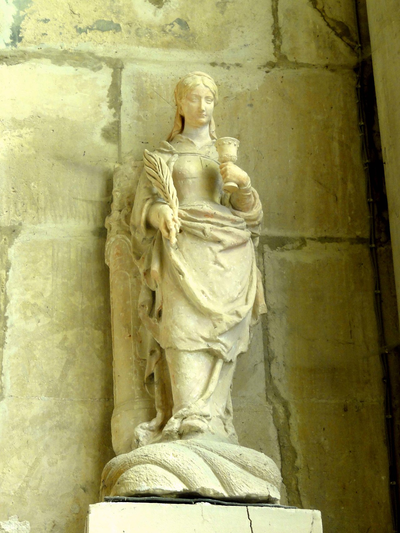 1280px-Vetheuil_95_eglise_Notre-Dame_1ere_chapelle_du_sud_statue_de_sainte_Barbe_la_grande_martyre